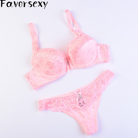 Intimates 2015 New Arrival Romantic Hot Champagne Brand Lace Bra Sets Sexy Women Underwear Bra Panty Set Promotion Dropshipping