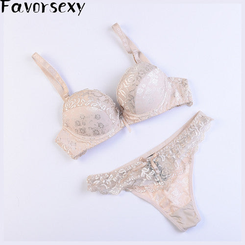 Intimates 2015 New Arrival Romantic Hot Champagne Brand Lace Bra Sets Sexy Women Underwear Bra Panty Set Promotion Dropshipping