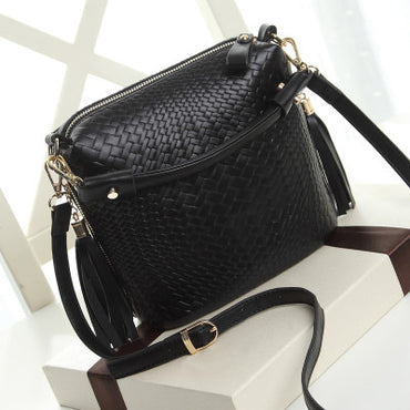 ARPIMALA 2017 Summer Bags Luxury Handbags Knitted Women Bags Designer Purses High Quality Fringe Ladies Hand Bags Tote Crossbody