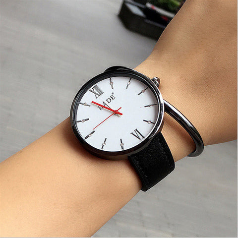 2017  Brand Luxury Women Wristwatches Casual fashion Ladies' Leather Quartz Watch Montre Femme Mujer Relogio Feminino LBY